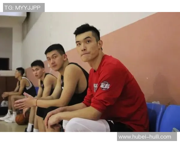 运动最新数据赛后分析武汉篮球队与广州篮球队在比赛中的耐力对决与表现总结